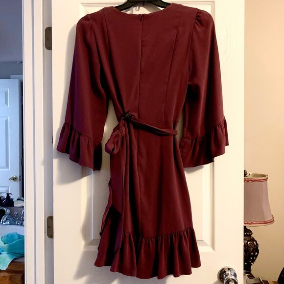Drew Mai Drape Sleeve & Ruffle Mini Dress Medium Women Burgundy Wine Tie Wrap - Picture 11 of 16